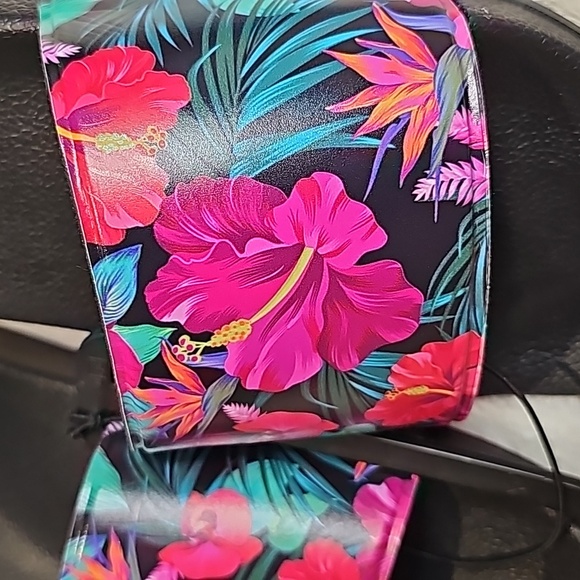 NWT Time and Tru Tropical Hibiscus Slides - Picture 4 of 7